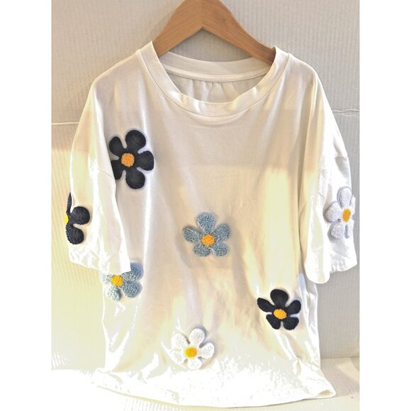 White Blue Stretch Soft Short Sleeve Tee with Blue YellowFloral Designs Appliqué - Picture 1 of 9